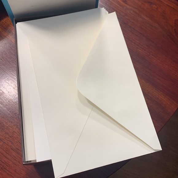 Gartner Studios Invitation Kit BULK Ivory 110 Envelopes and 29 Invitations - Picture 5 of 5